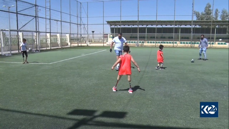 Through his Toward a New Life organization, Sarko Halabjaiye helps those with significant diabilities to function beyond their physical limitations. (Photo: Kurdistan 24)